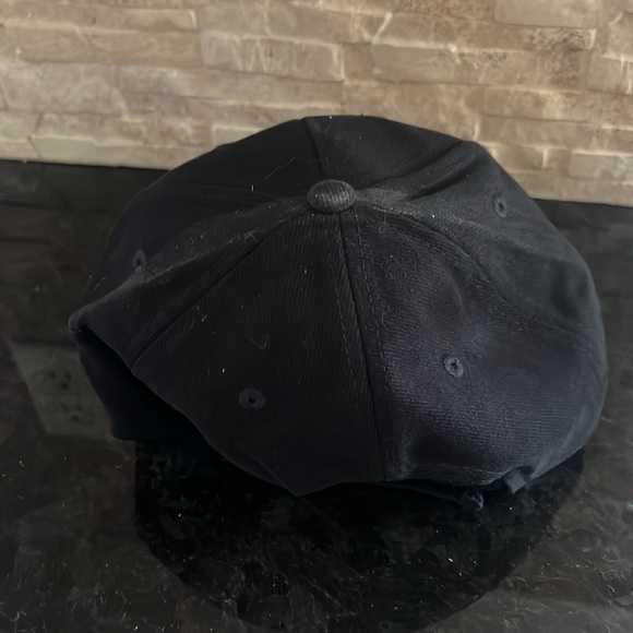 Black hat - Picture 3 of 5